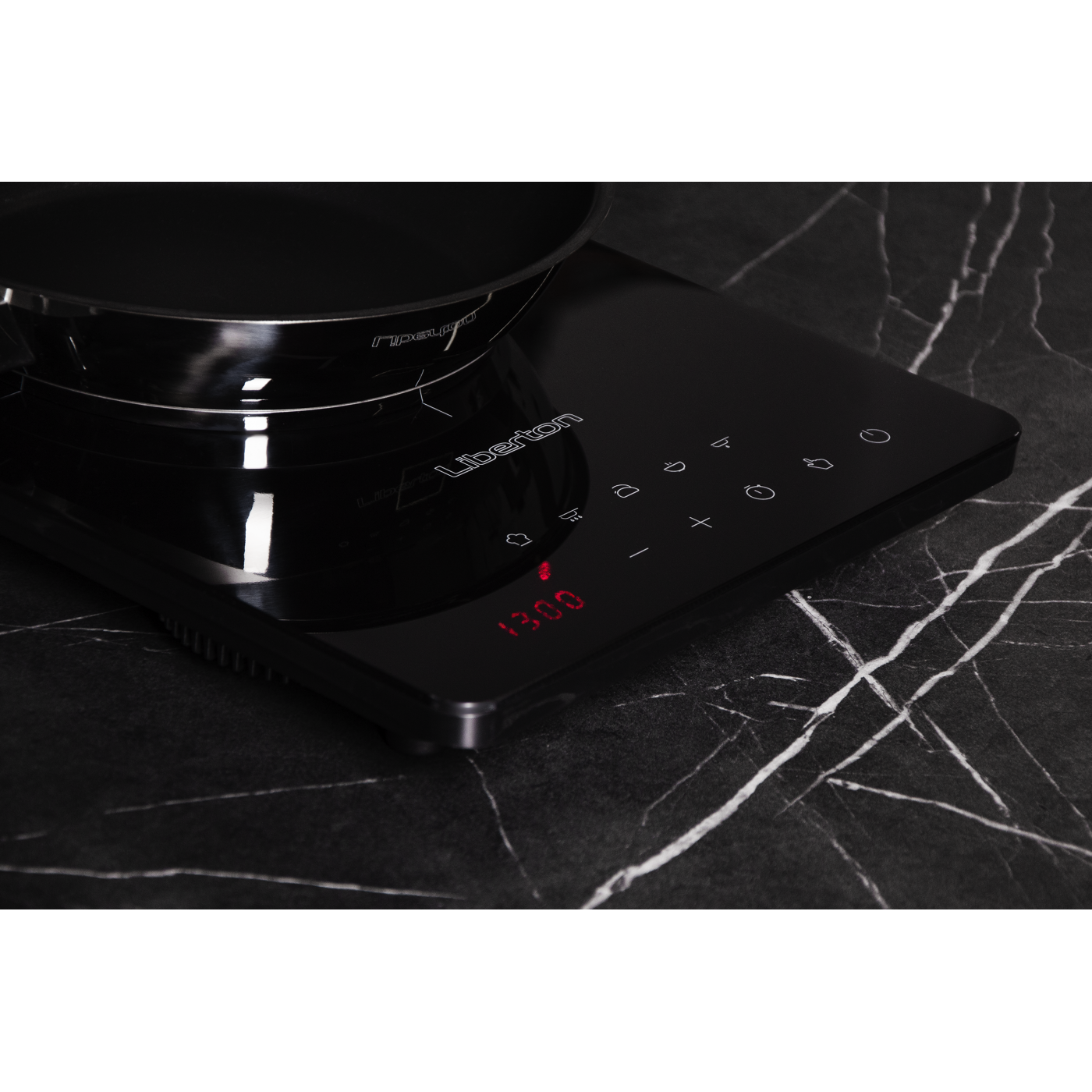 Induction cooker LIC-3703